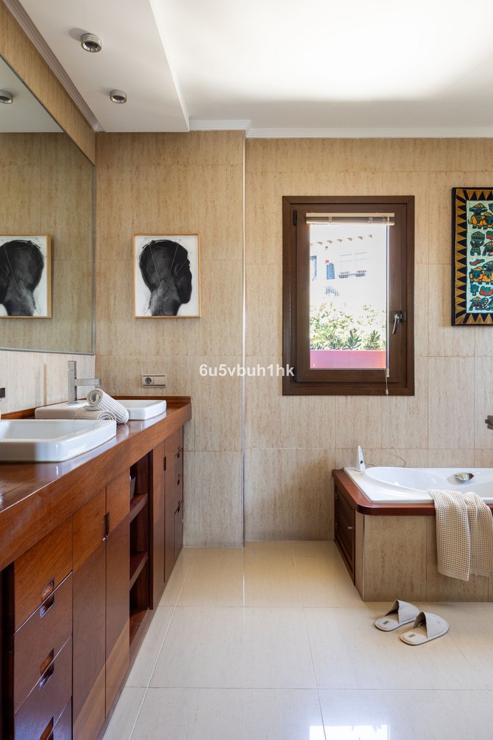 3 Bed Detached Villa in Málaga