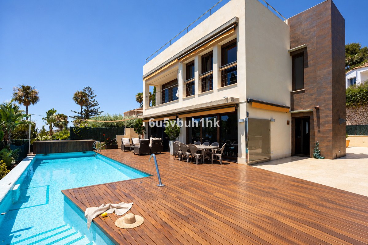 3 Bed Detached Villa in Málaga