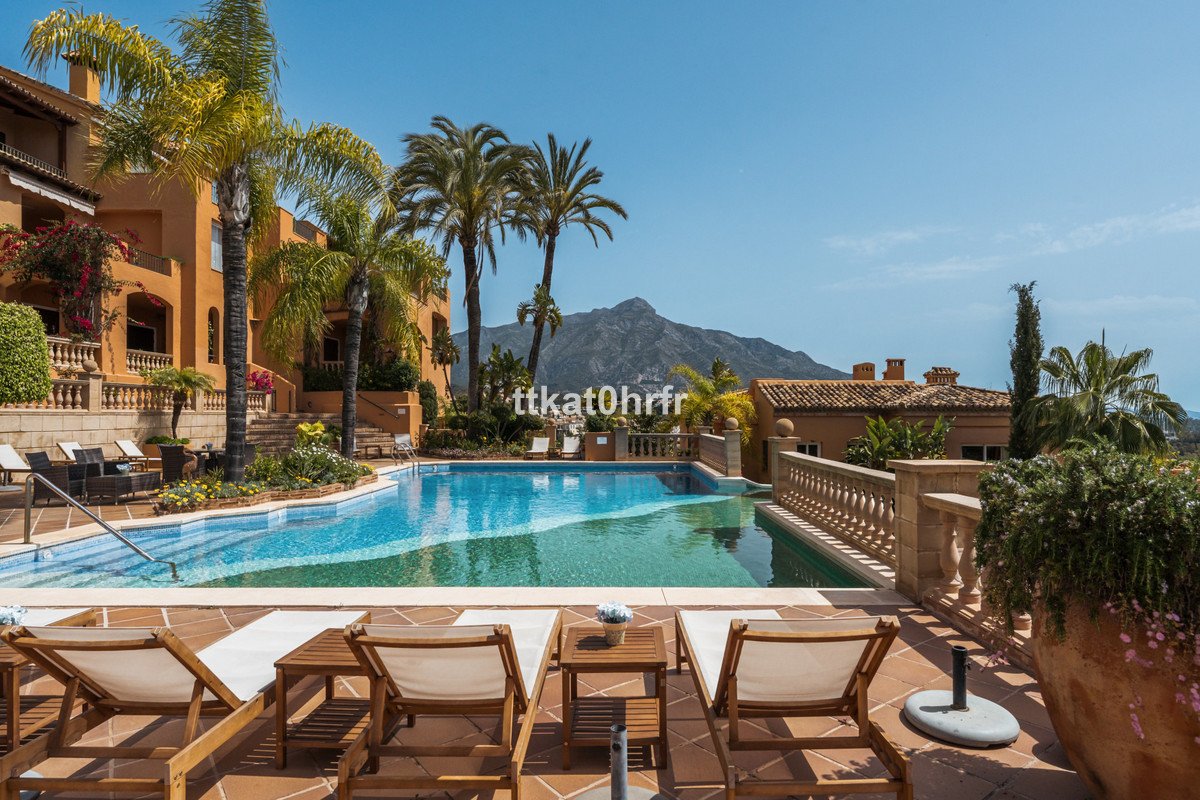 3 Bed Penthouse Duplex in Nueva Andalucía