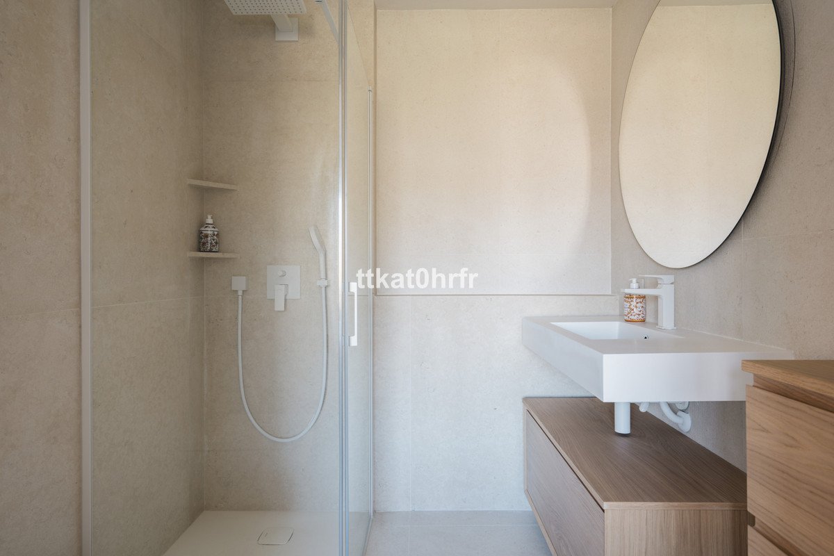 3 Bed Penthouse Duplex in Nueva Andalucía