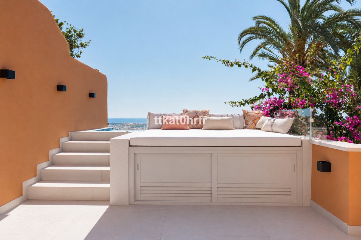 3 Bed Penthouse Duplex in Nueva Andalucía