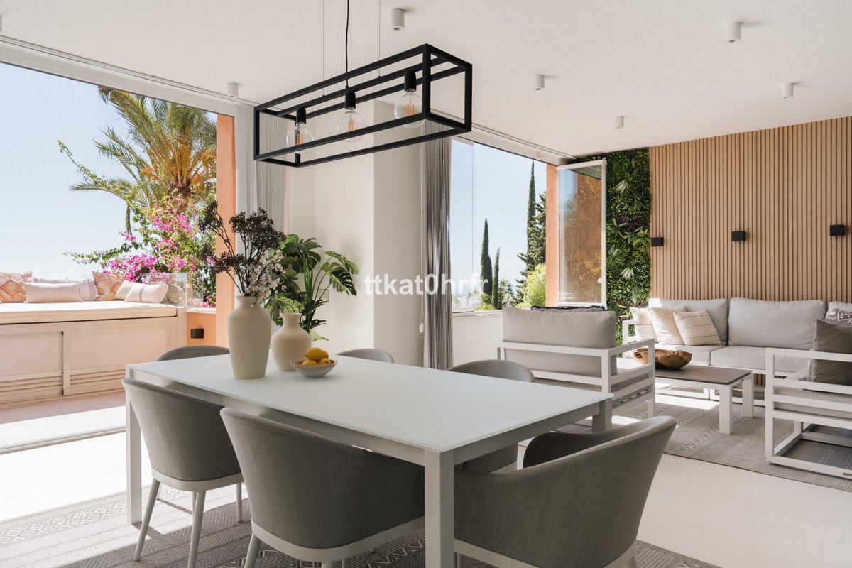 3 Bed Penthouse Duplex in Nueva Andalucía