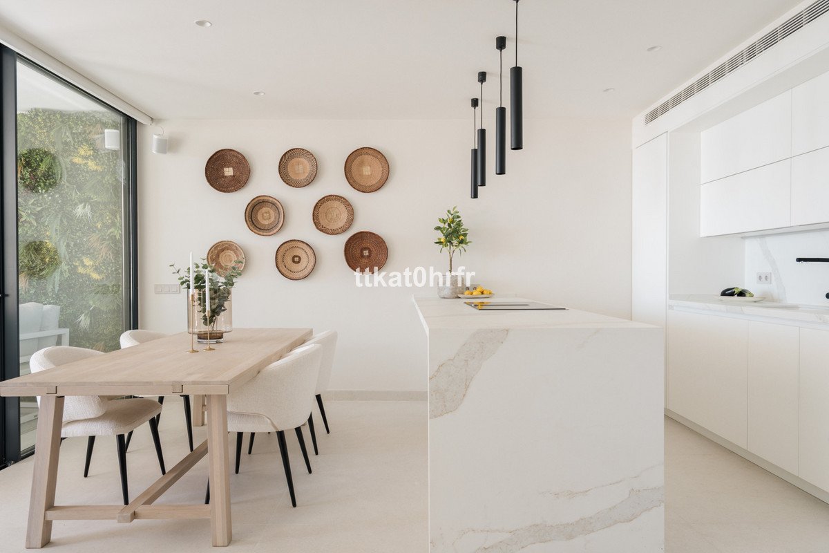 3 Bed Penthouse Duplex in Nueva Andalucía