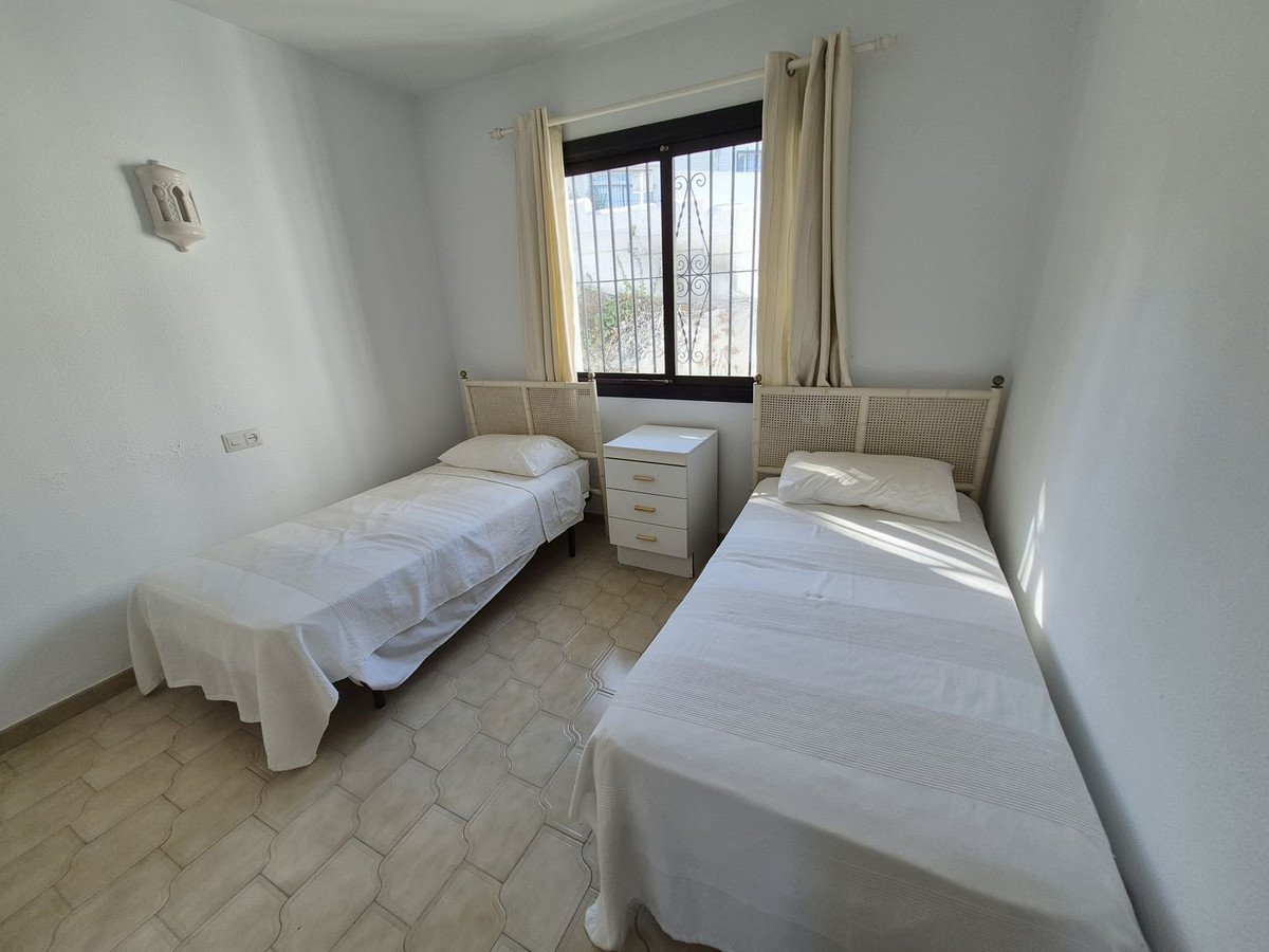 2 Bed Middle Floor Apartment in Torrenueva