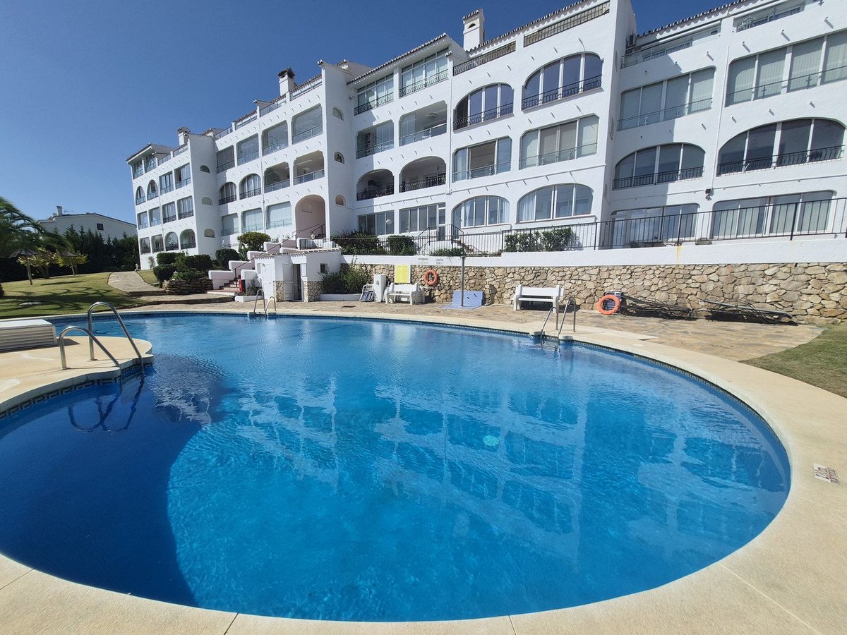 2 Bed Middle Floor Apartment in Torrenueva