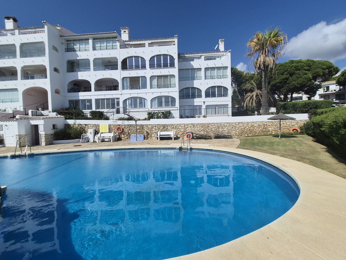 2 Bed Middle Floor Apartment in Torrenueva