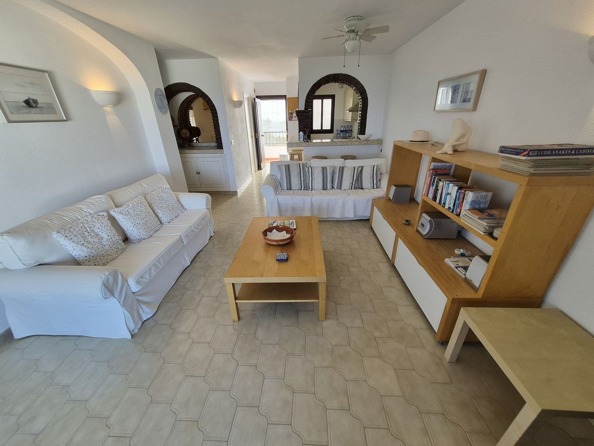 2 Bed Middle Floor Apartment in Torrenueva