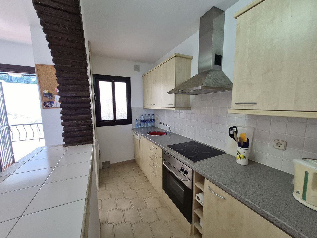 2 Bed Middle Floor Apartment in Torrenueva