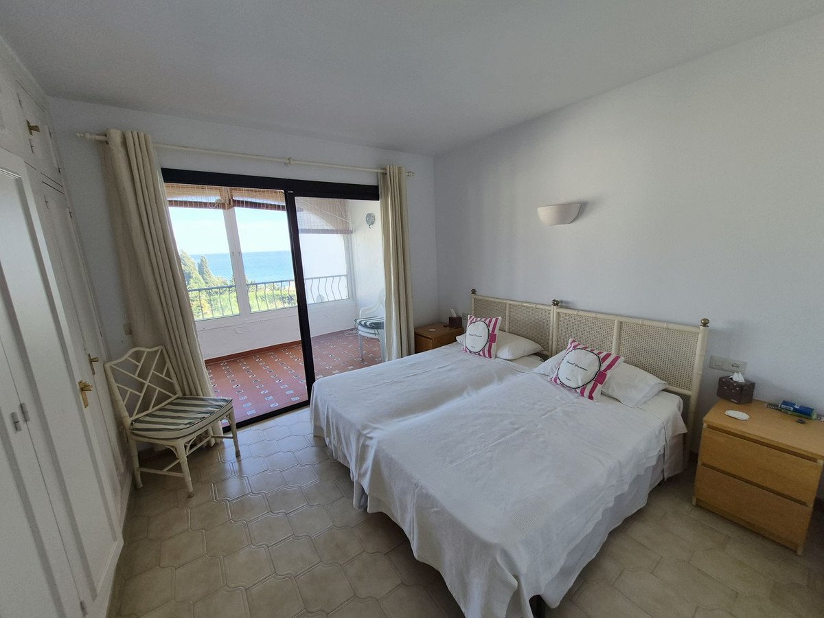 2 Bed Middle Floor Apartment in Torrenueva