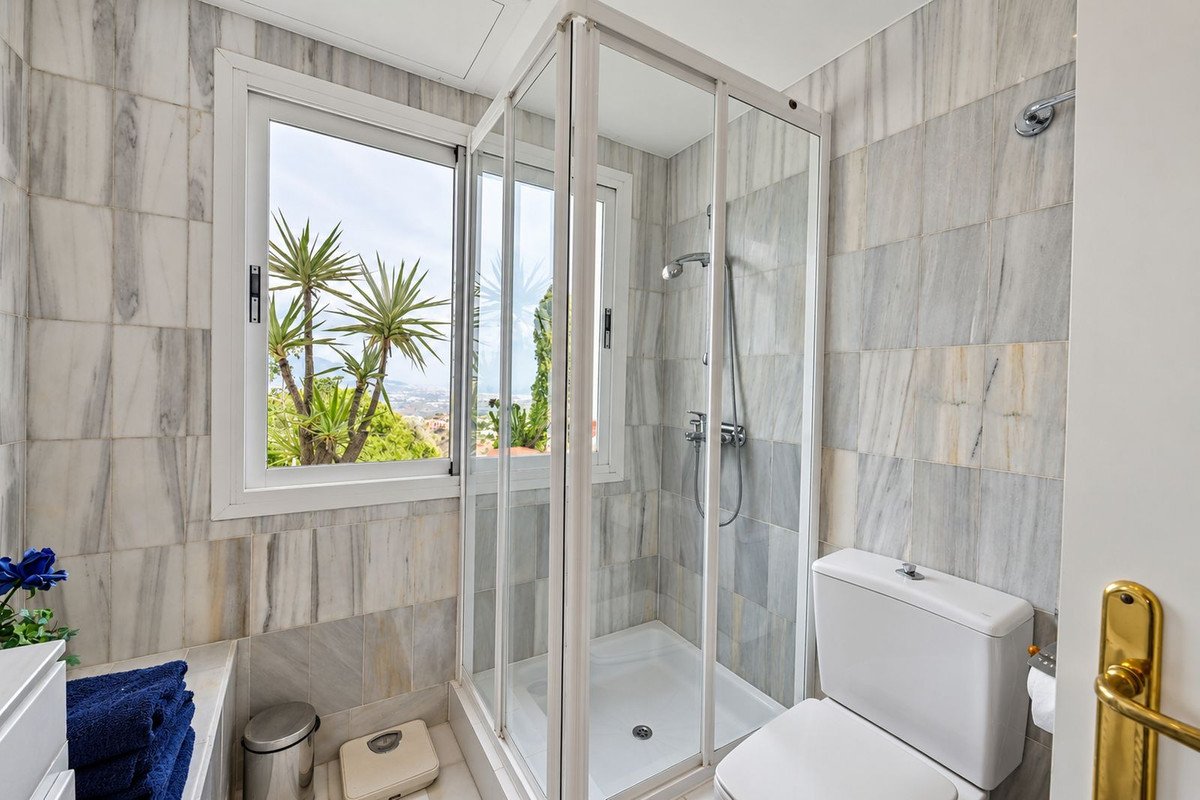 2 Bed Penthouse in La Mairena