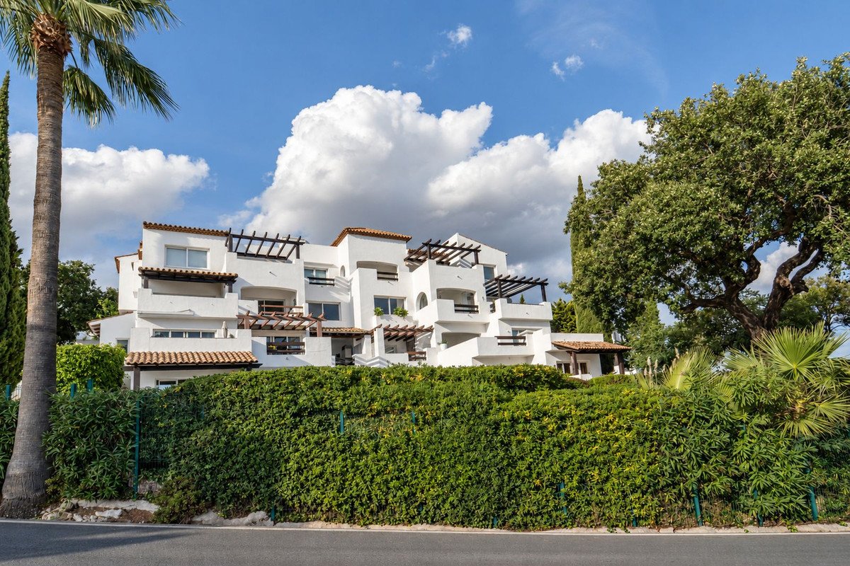 2 Bed Penthouse in La Mairena