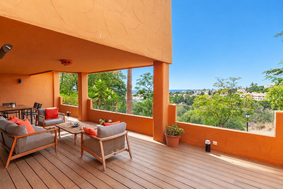 3 Bed Ground Floor Apartment in Elviria