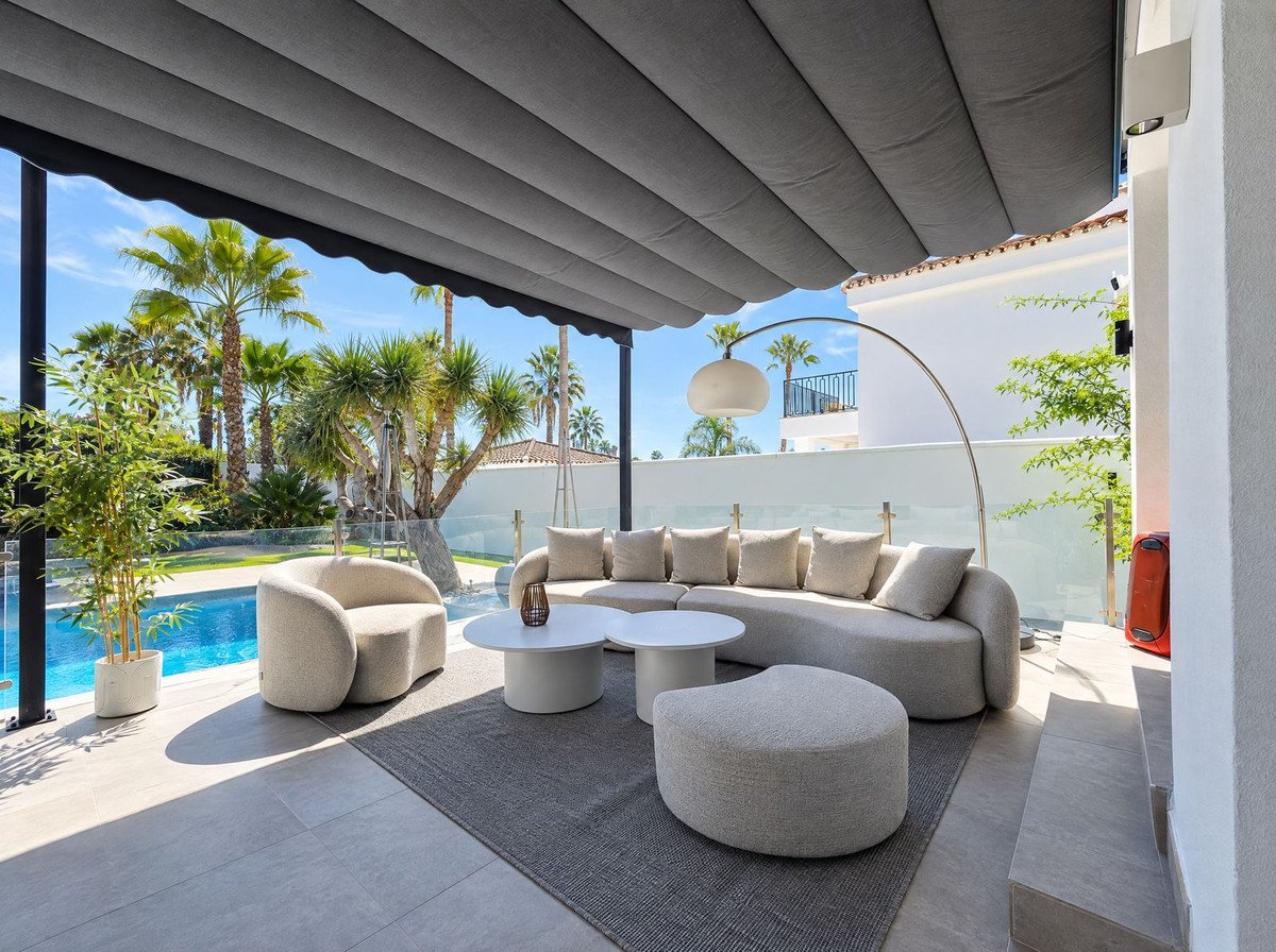 4 Bed Detached Villa in Nueva Andalucía