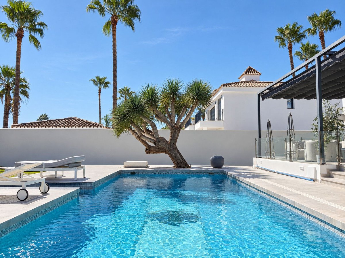 4 Bed Detached Villa in Nueva Andalucía