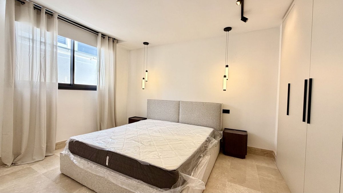 5 Bed Detached Villa in Nueva Andalucía