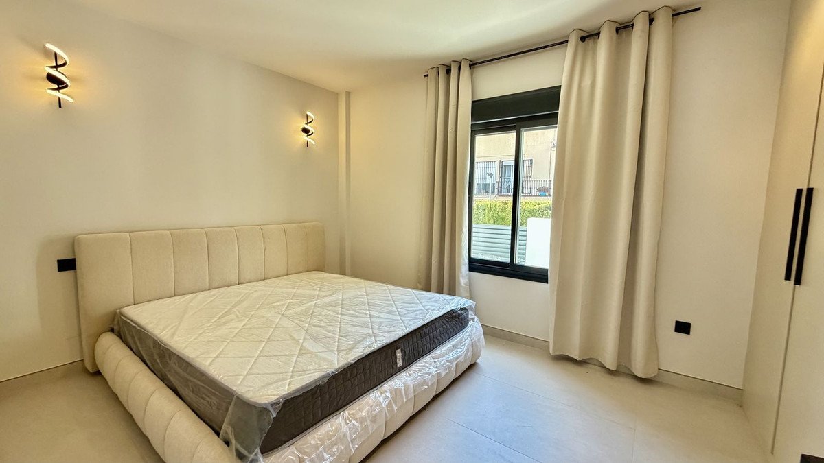 5 Bed Detached Villa in Nueva Andalucía
