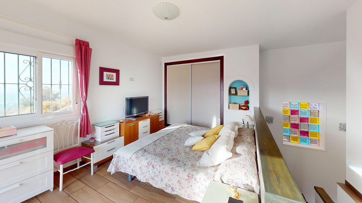 3 Bed Detached Villa in Arenas