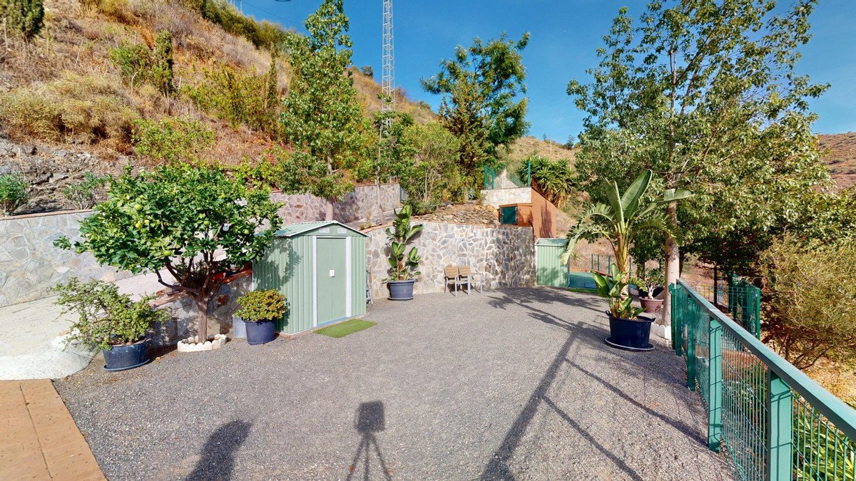 3 Bed Detached Villa in Arenas