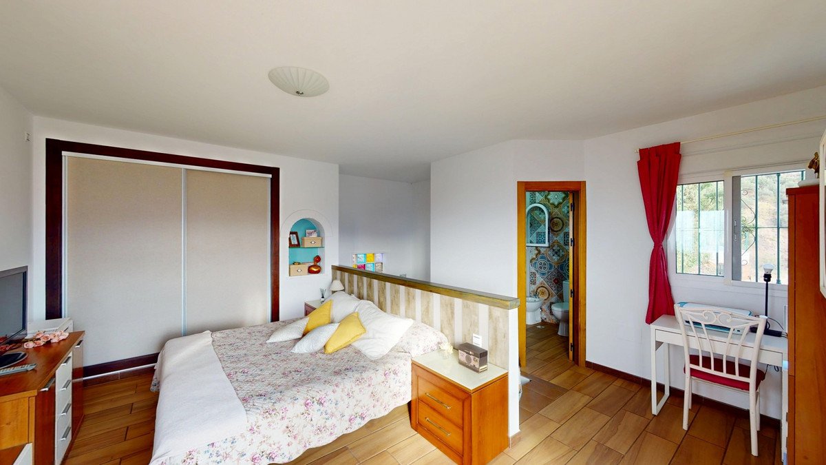 3 Bed Detached Villa in Arenas