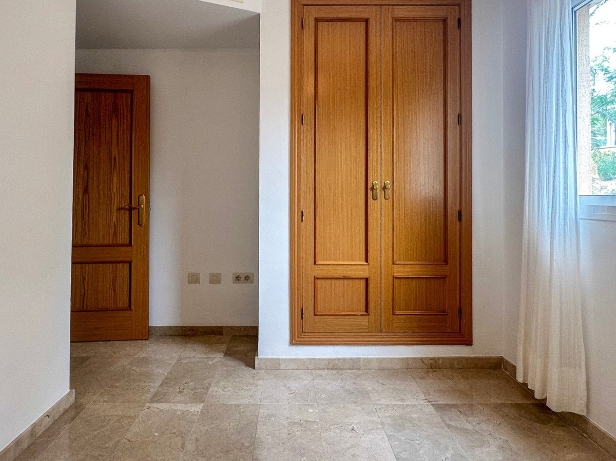 3 Bed Middle Floor Apartment in Torremolinos