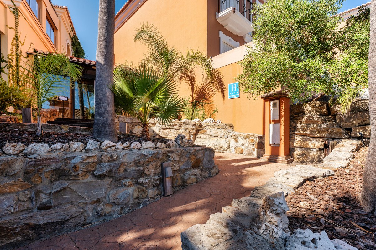 9 Bed Hotel in La Alcaidesa