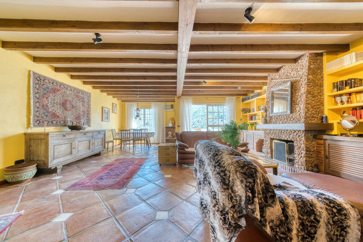 3 Bed Townhouse in Benahavís