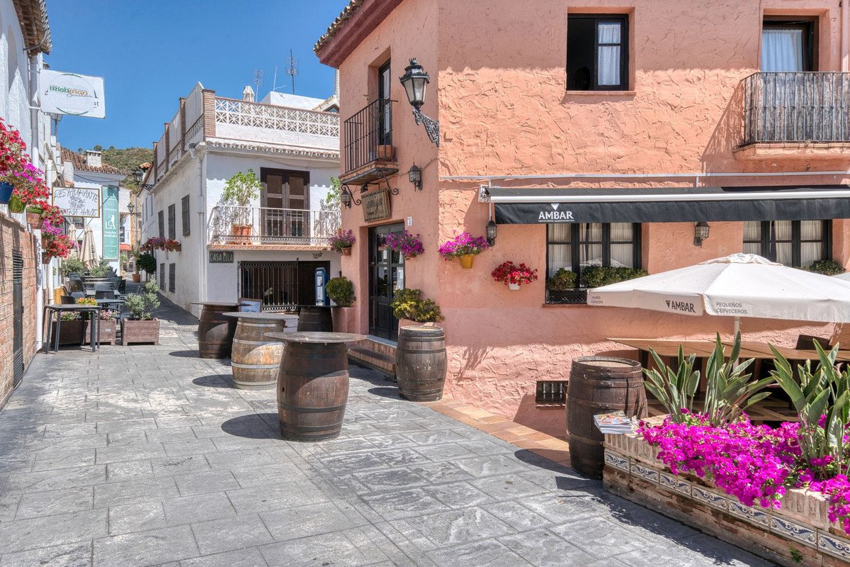 3 Bed Townhouse in Benahavís