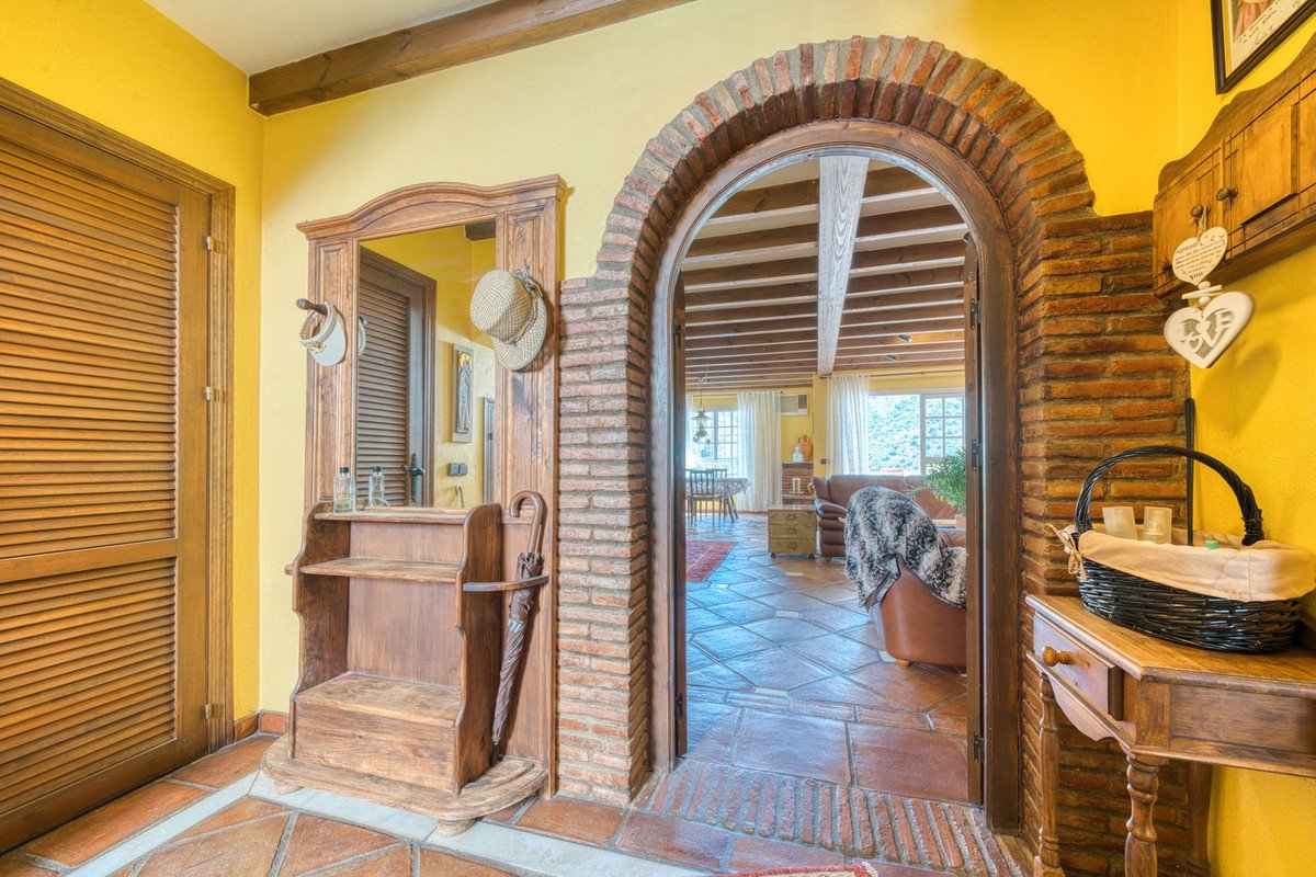 3 Bed Townhouse in Benahavís