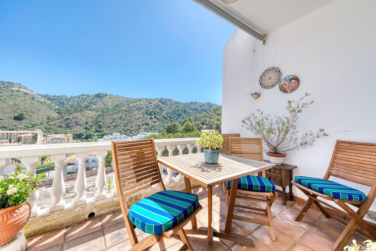 3 Bed Townhouse in Benahavís