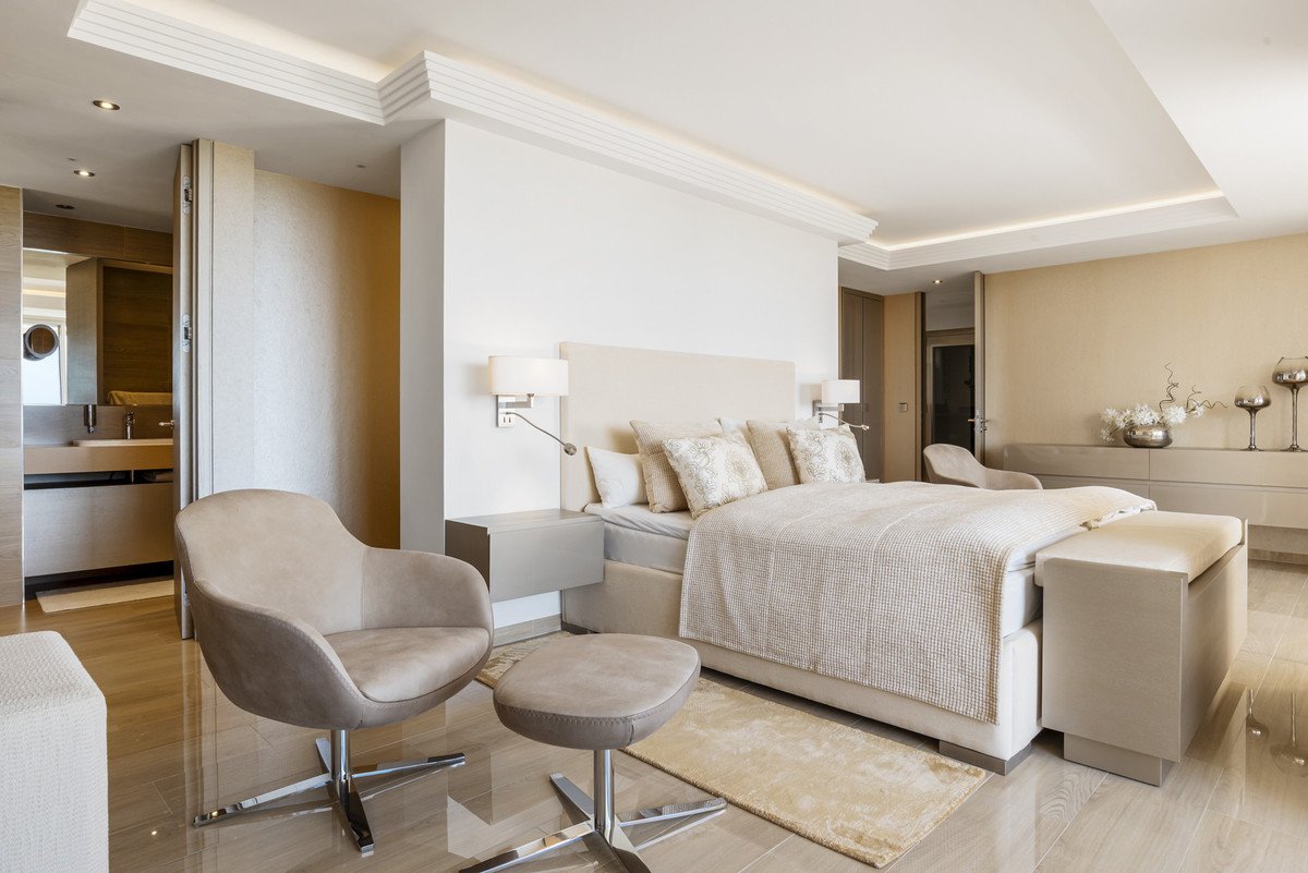 4 Bed Penthouse in Benahavís