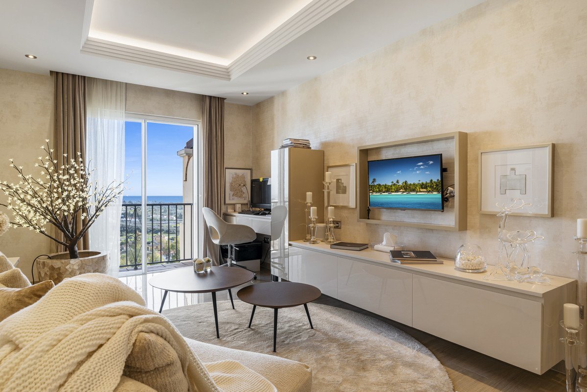 4 Bed Penthouse in Benahavís
