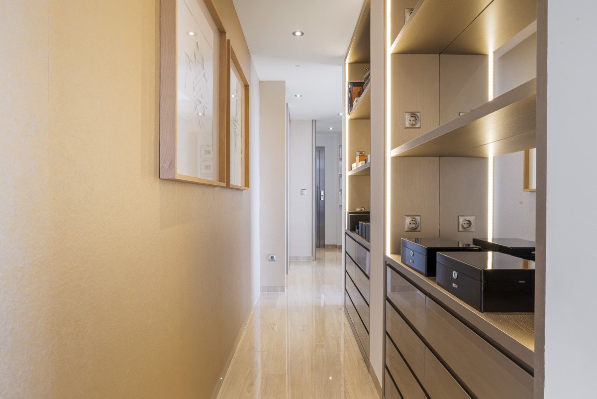 4 Bed Penthouse in Benahavís