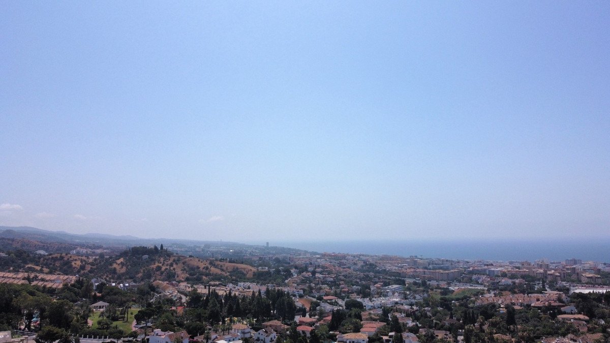 5 Bed Detached Villa in Marbella