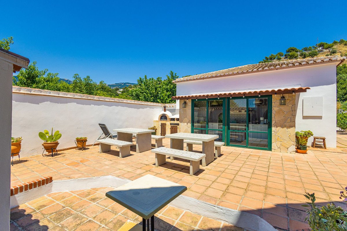 6 Bed Finca - Cortijo in Canillas de Albaida