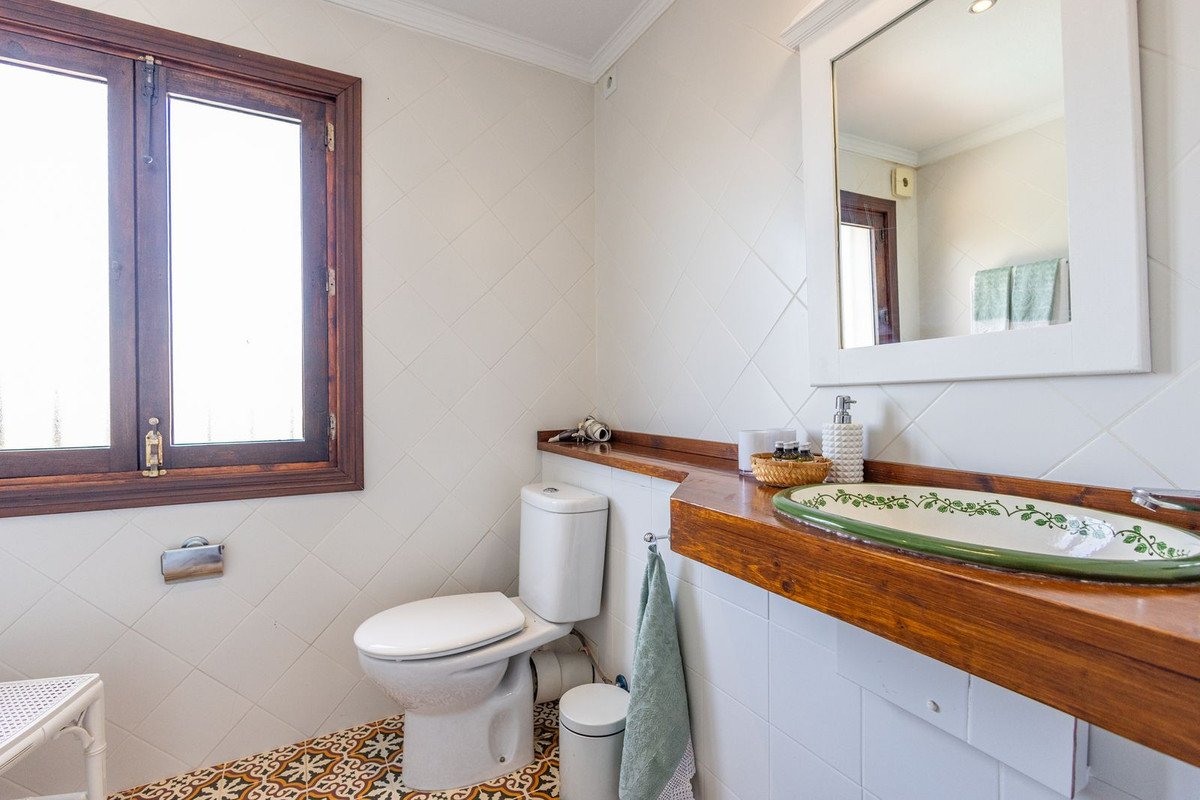 6 Bed Finca - Cortijo in Canillas de Albaida