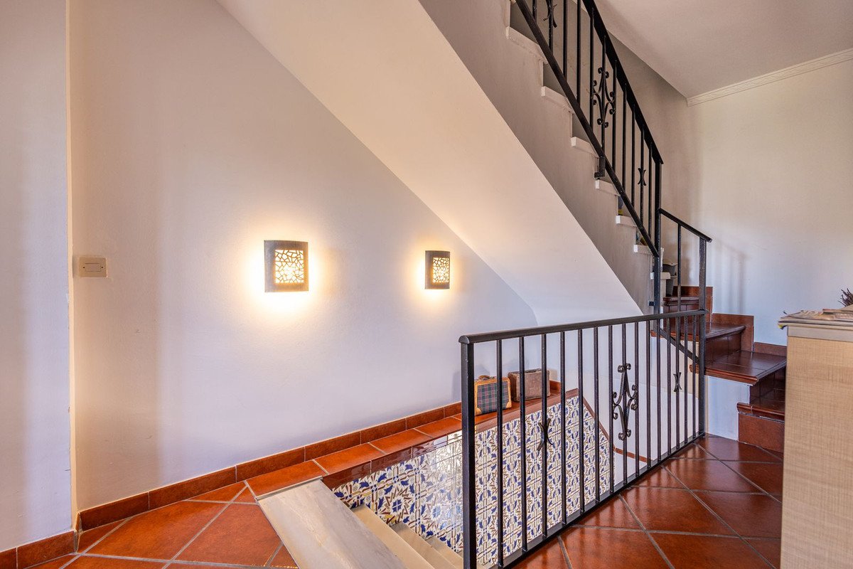 6 Bed Finca - Cortijo in Canillas de Albaida