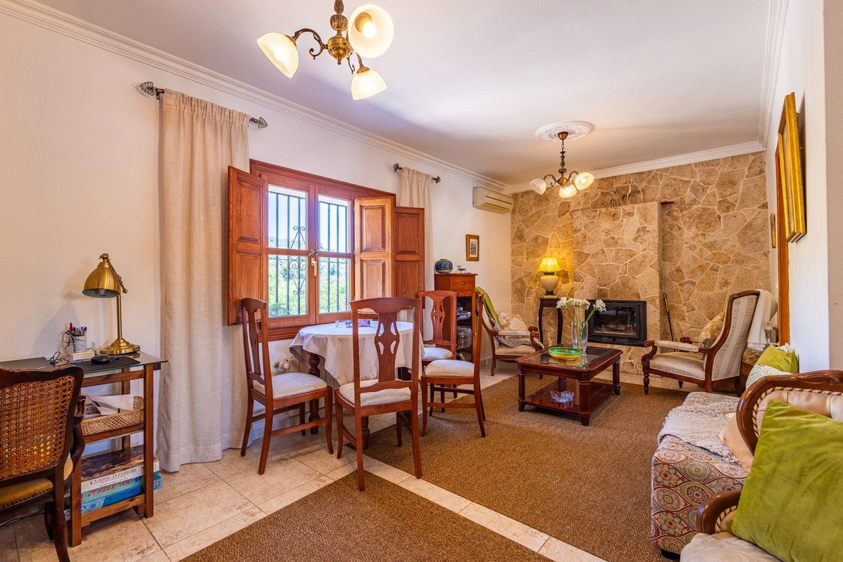 6 Bed Finca - Cortijo in Canillas de Albaida