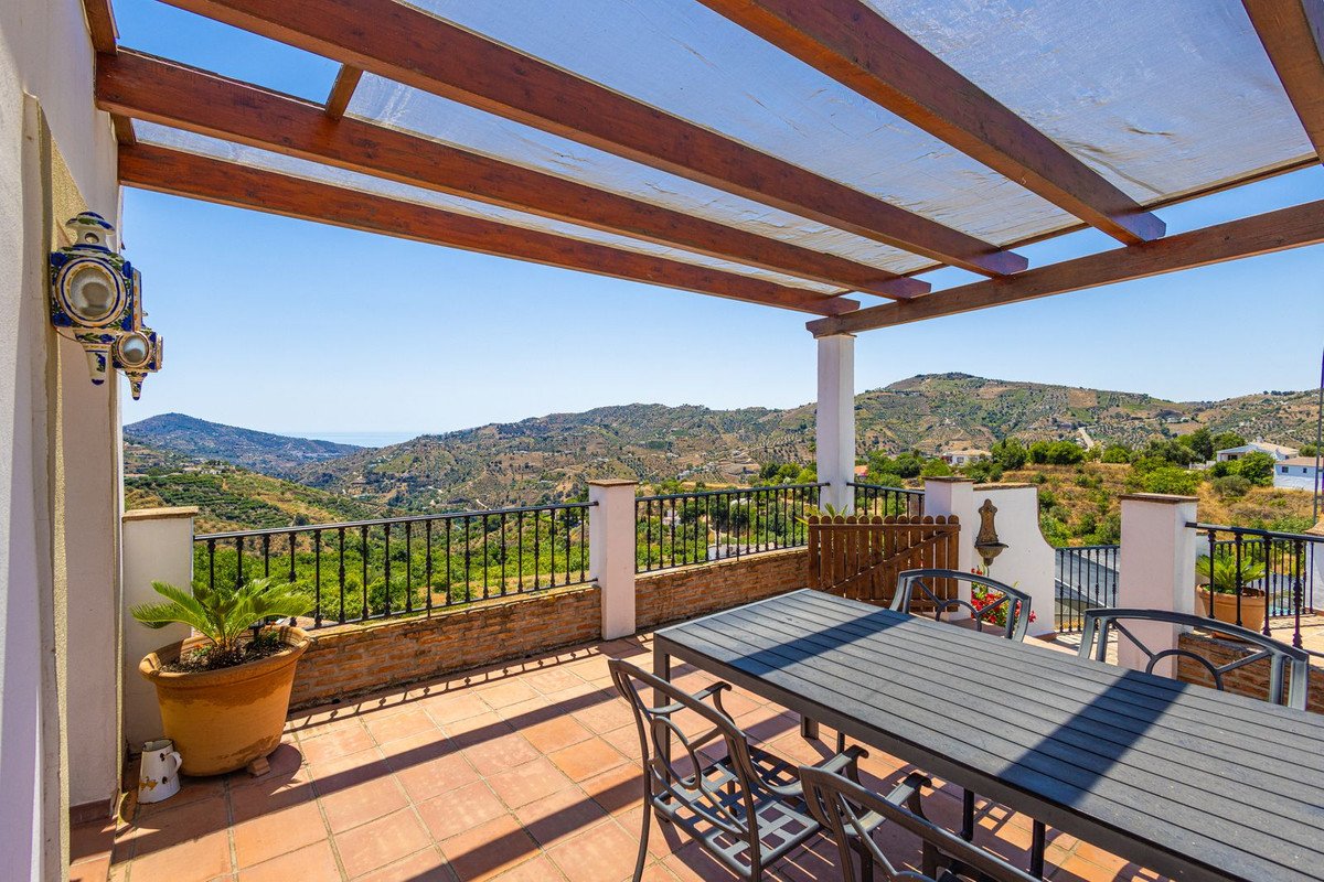 6 Bed Finca - Cortijo in Canillas de Albaida