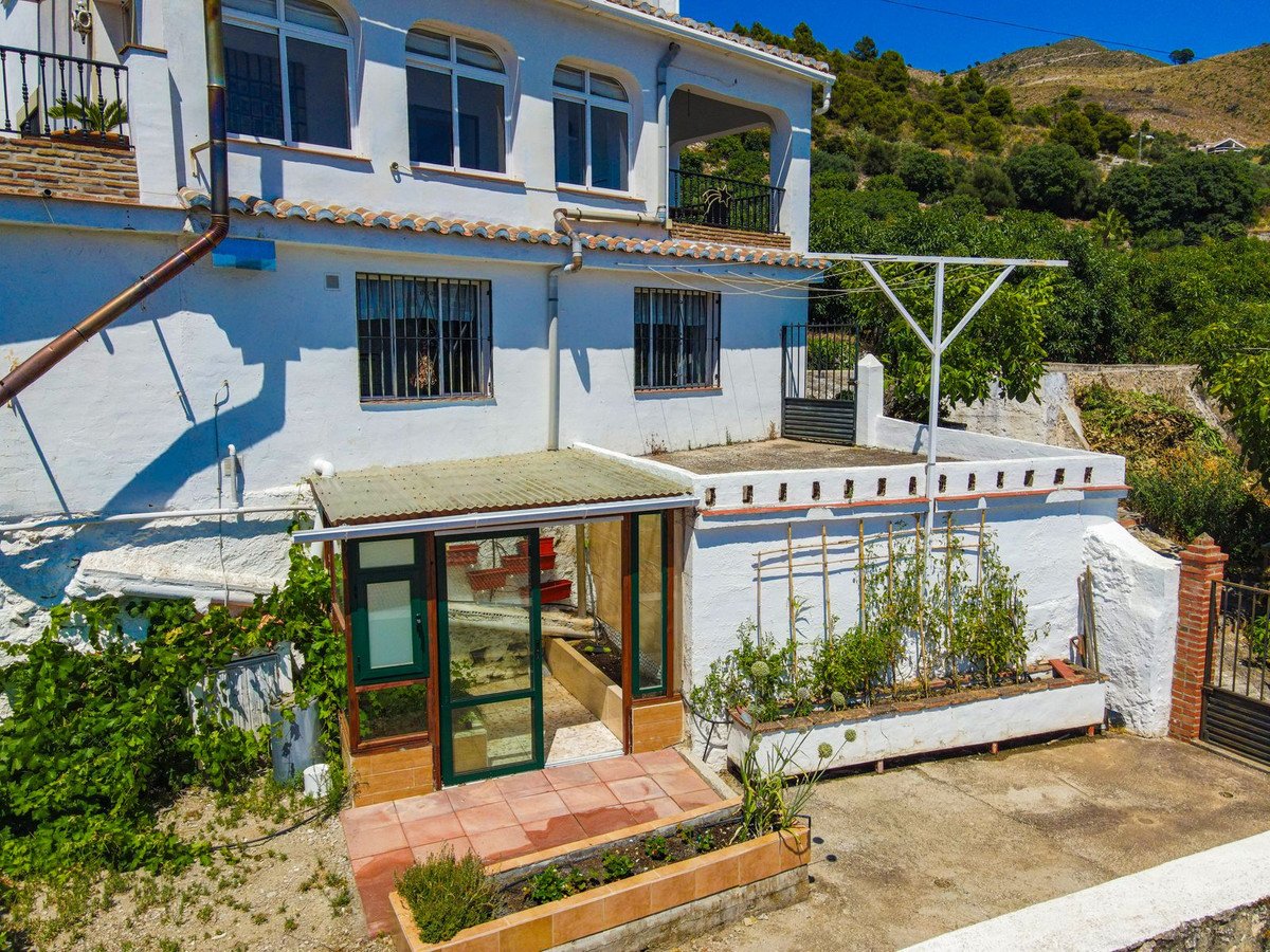 6 Bed Finca - Cortijo in Canillas de Albaida