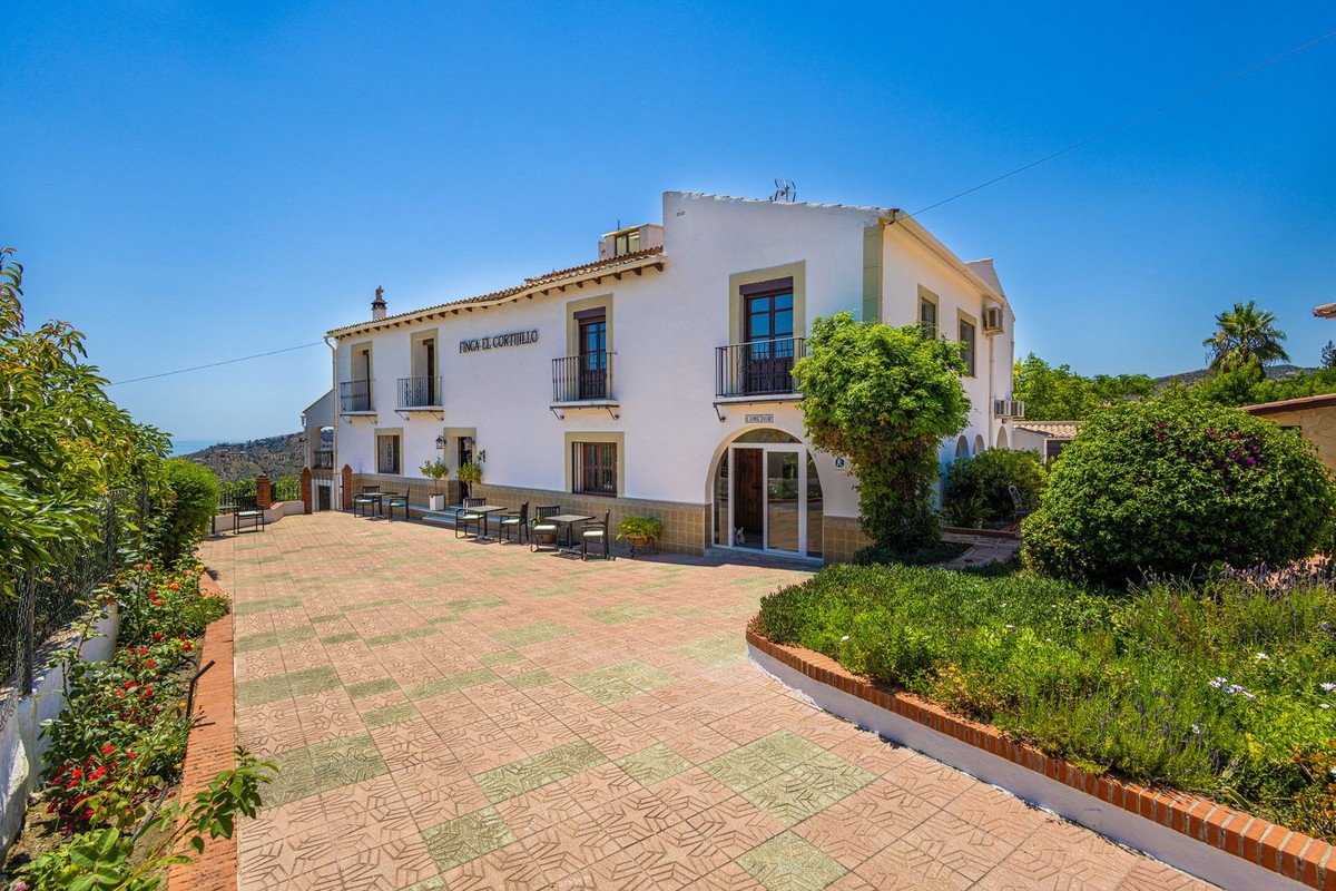 6 Bed Finca - Cortijo in Canillas de Albaida