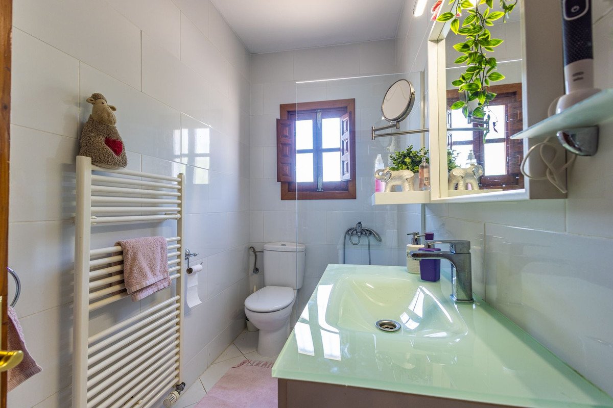 6 Bed Finca - Cortijo in Canillas de Albaida