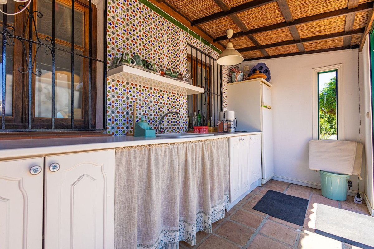 6 Bed Finca - Cortijo in Canillas de Albaida
