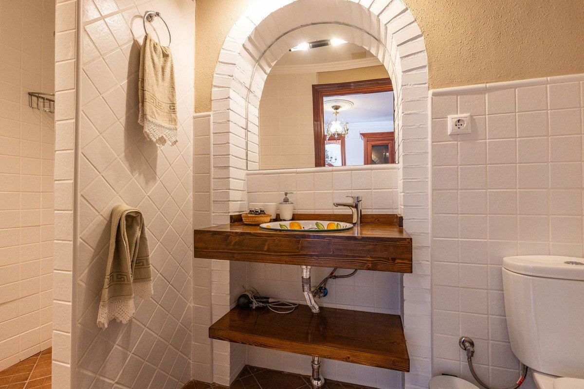 6 Bed Finca - Cortijo in Canillas de Albaida