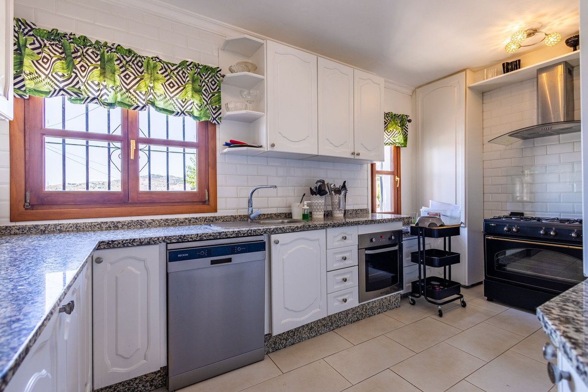 6 Bed Finca - Cortijo in Canillas de Albaida