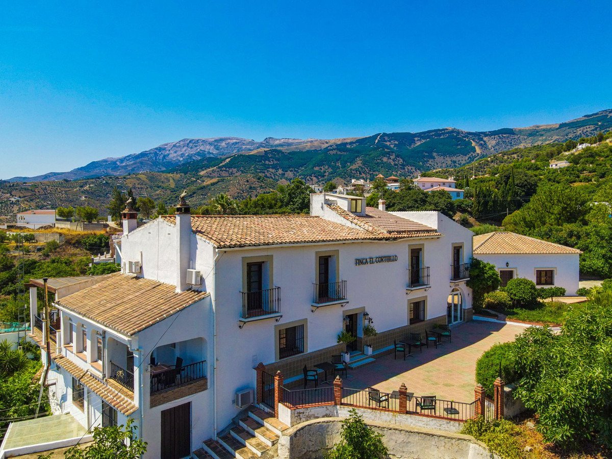 6 Bed Finca - Cortijo in Canillas de Albaida
