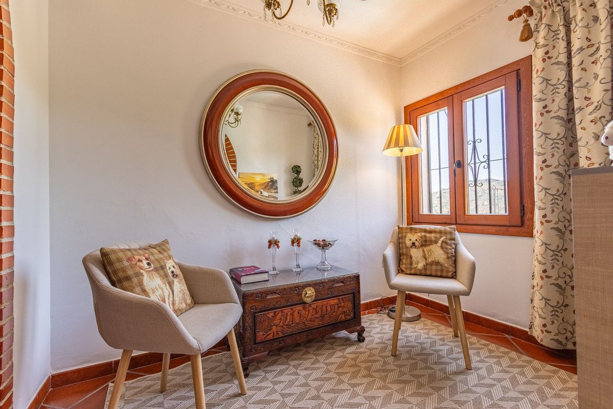 6 Bed Finca - Cortijo in Canillas de Albaida