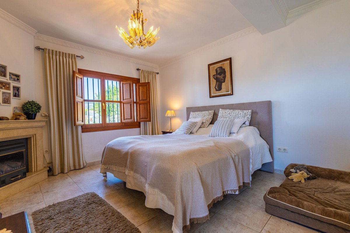 6 Bed Finca - Cortijo in Canillas de Albaida