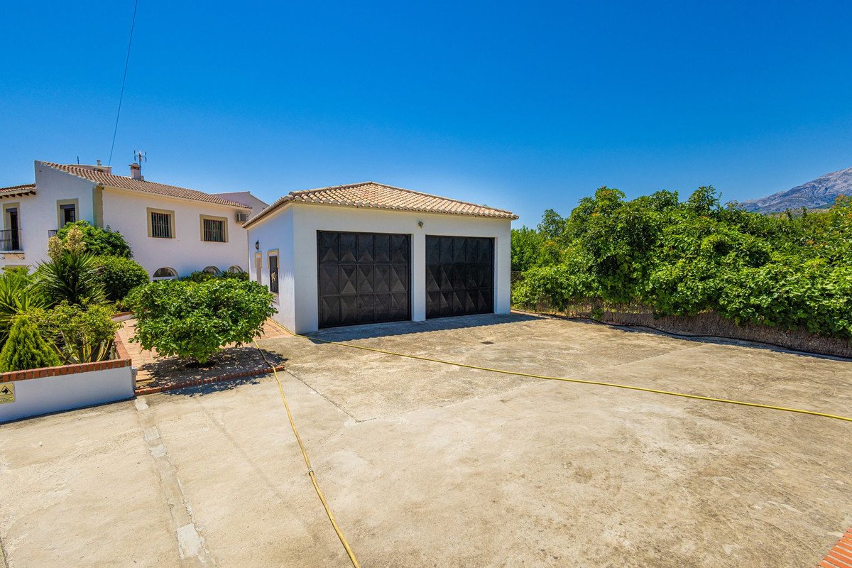6 Bed Finca - Cortijo in Canillas de Albaida