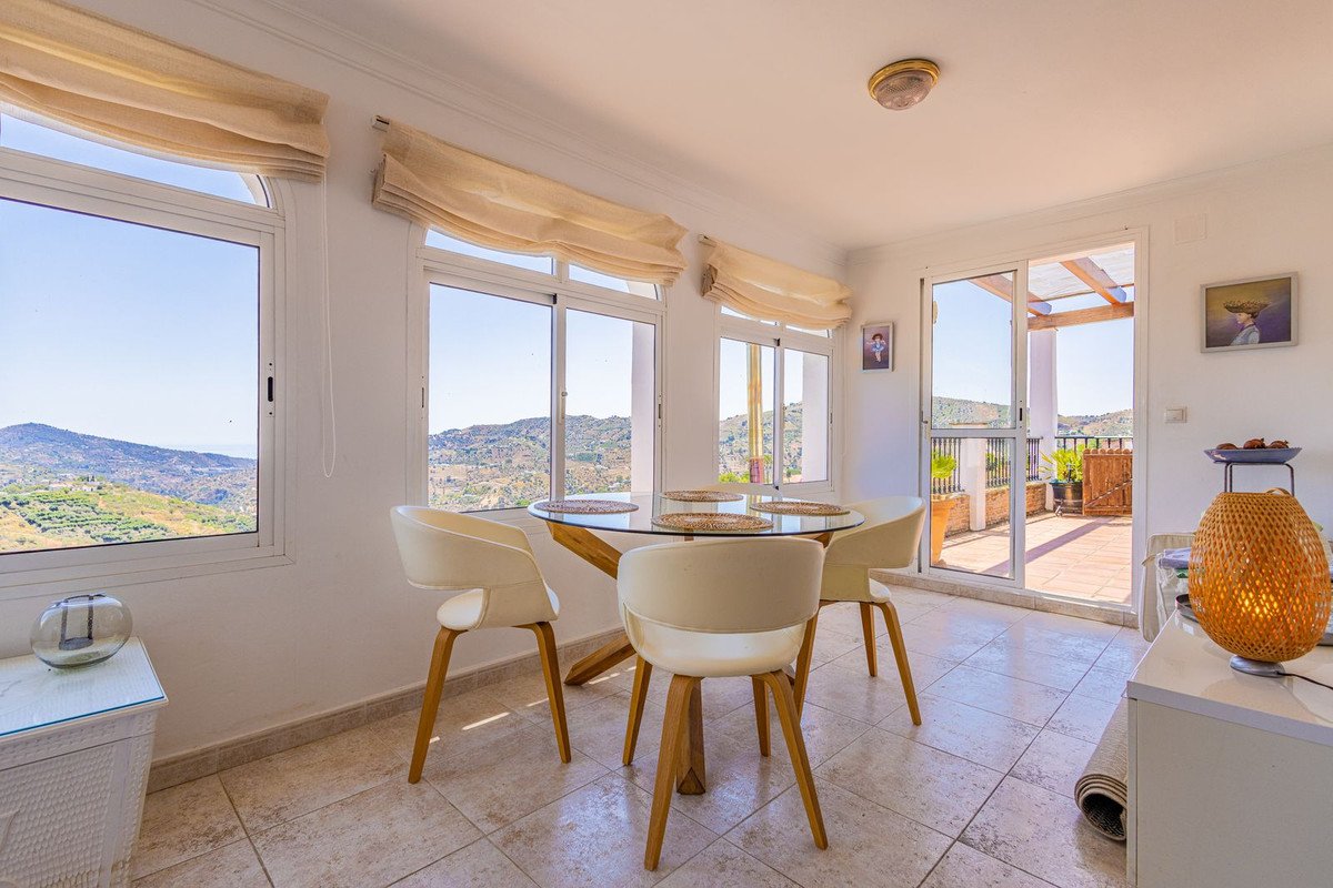 6 Bed Finca - Cortijo in Canillas de Albaida