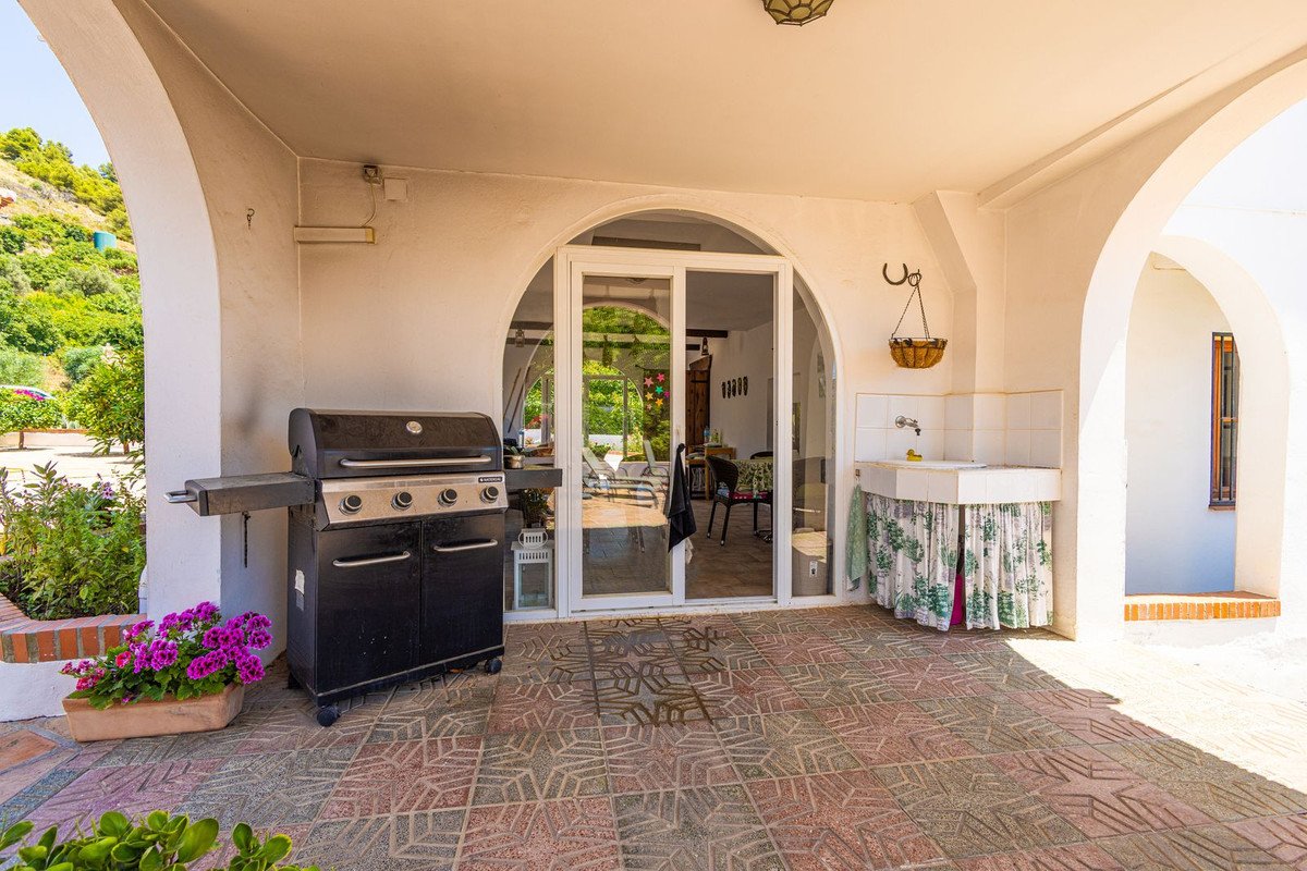 6 Bed Finca - Cortijo in Canillas de Albaida